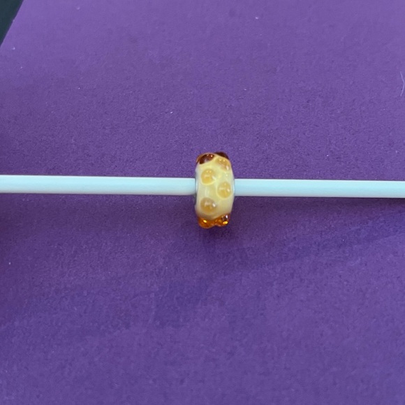 Trollbeads Golden Bud bead. - Picture 9 of 9